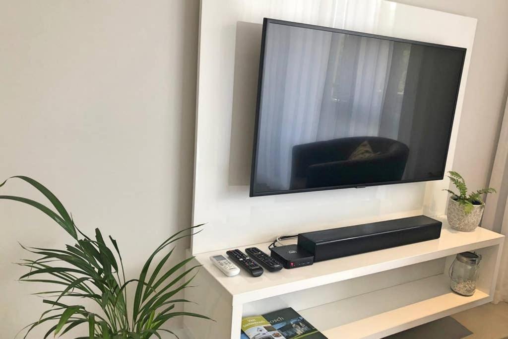 Unique Stay, The Den Apartments Stellenbosch Dış mekan fotoğraf