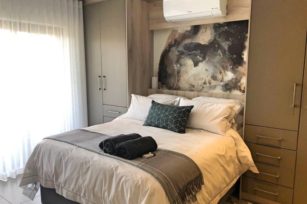 Unique Stay, The Den Apartments Stellenbosch Dış mekan fotoğraf
