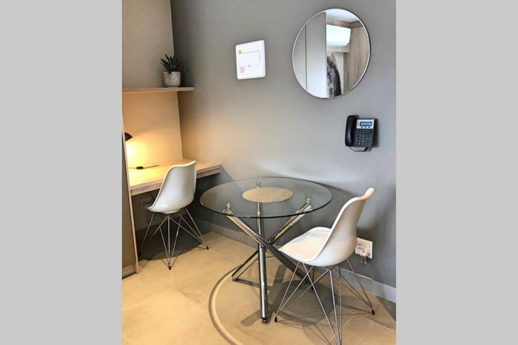 Unique Stay, The Den Apartments Stellenbosch Dış mekan fotoğraf